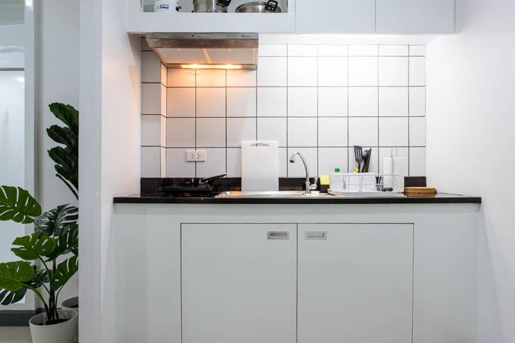 Apartamento P4 Silom Large 2Beds Full Kitchen Wifi 4-6Pax Bangkok Exterior foto
