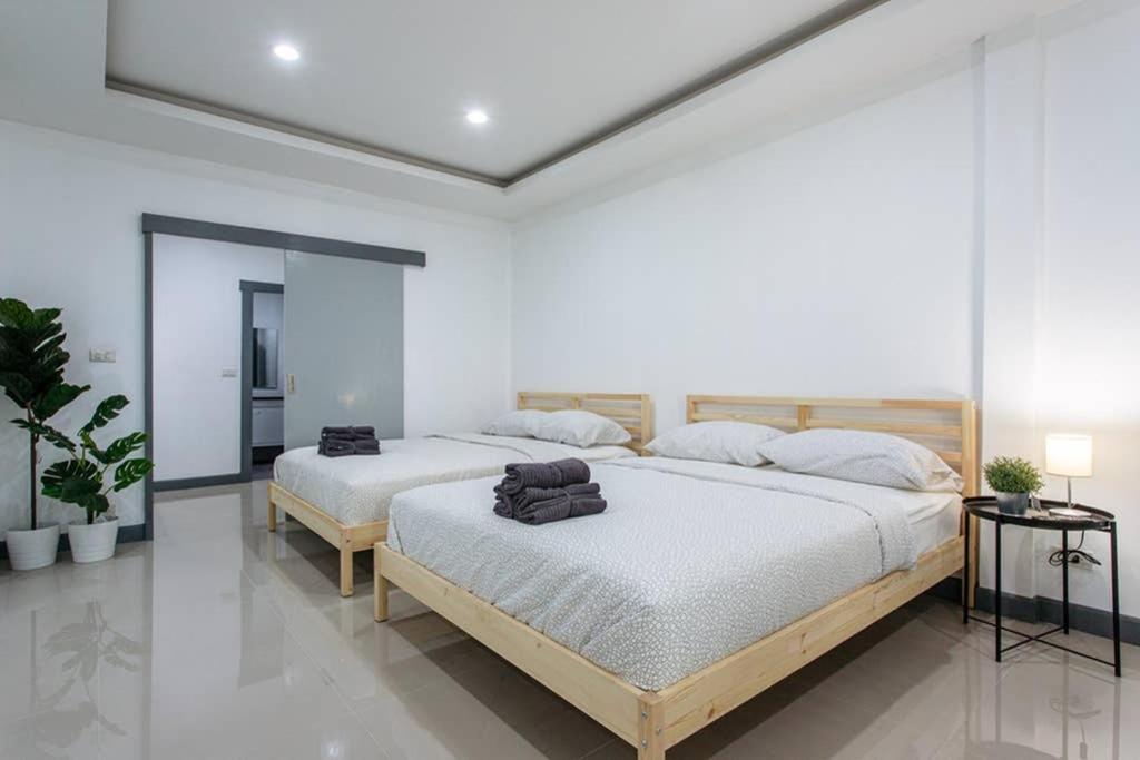 Apartamento P4 Silom Large 2Beds Full Kitchen Wifi 4-6Pax Bangkok Exterior foto