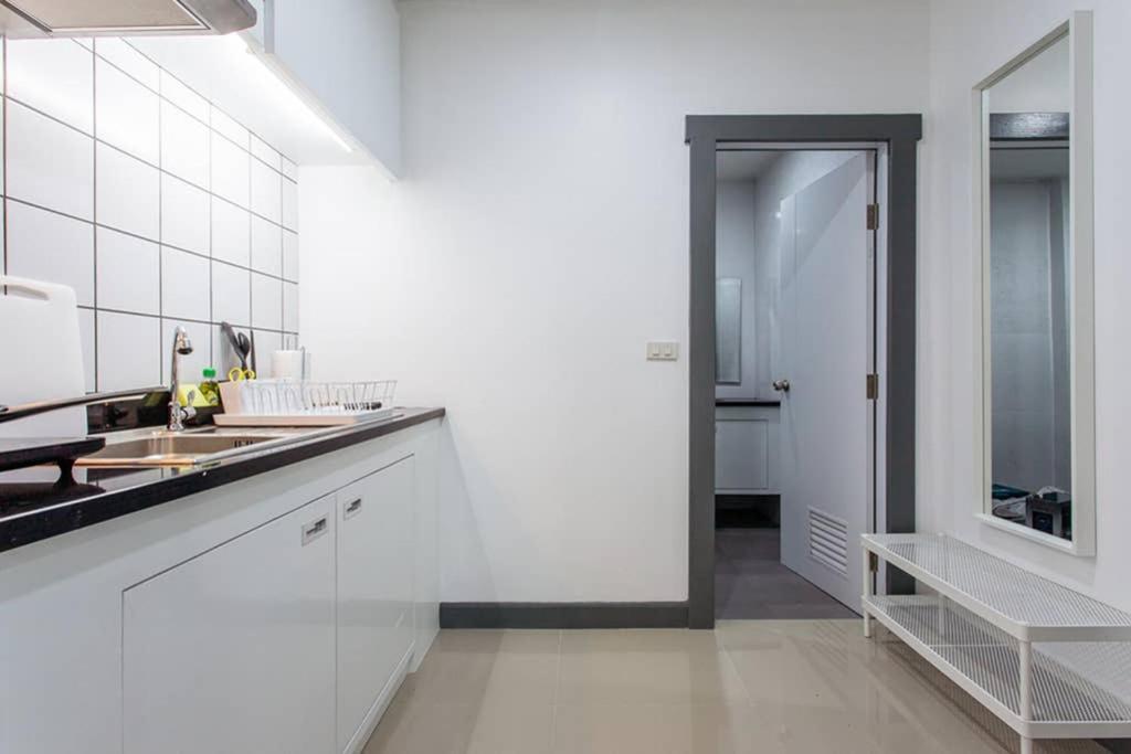 Apartamento P4 Silom Large 2Beds Full Kitchen Wifi 4-6Pax Bangkok Exterior foto
